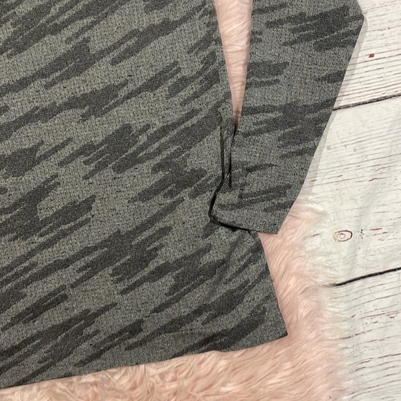 Lululemon Men’s Gray Metal Vent Tech 2.0 Long Sleeve T-Shirt - Picture 7 of 10